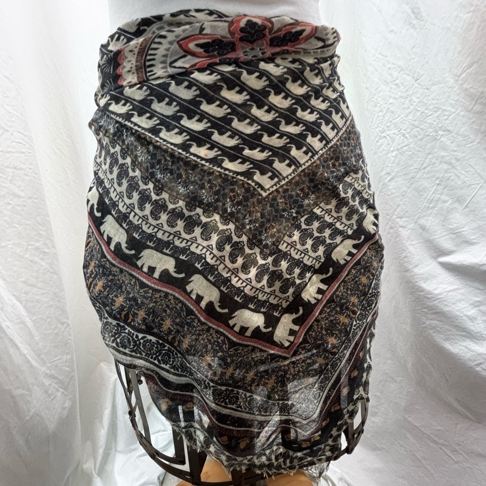 Bohoโ Elephant Print 39x39 Square Scarf Wrap Shawl Festival - Picture 6 of 8